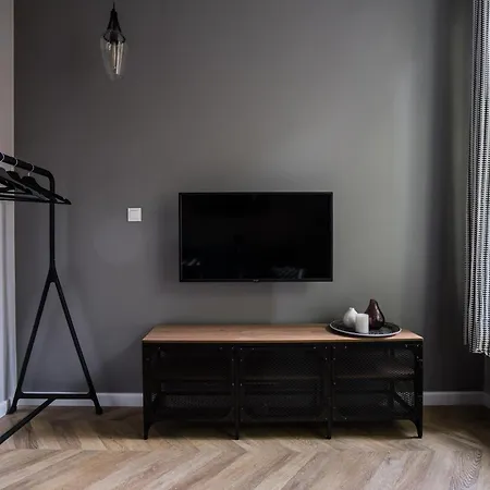 Close-central - Great Location- Praga&zabkowska *